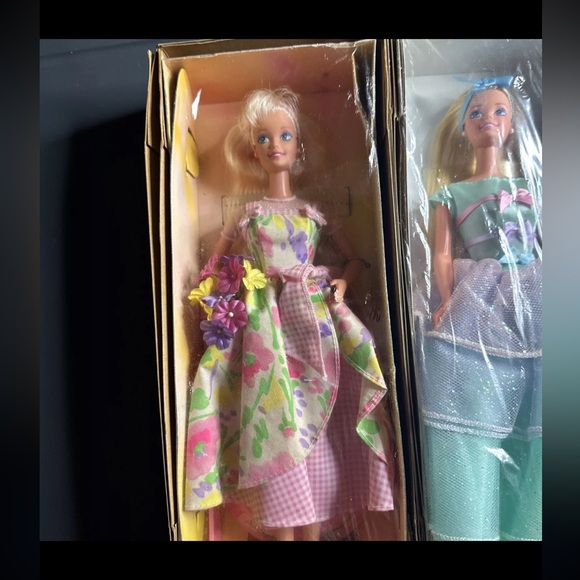 Springtime Avon/ Mattel Barbie Dolls Complete Exclusive Collectors Set of 3 NIB - Picture 2 of 6